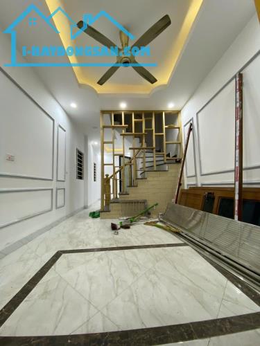 Diện Tích Rộng, Ở Luôn, Giá hơn 9 Tỷ Trung Tâm Quận Nam Từ Liêm, Đại mỗ
