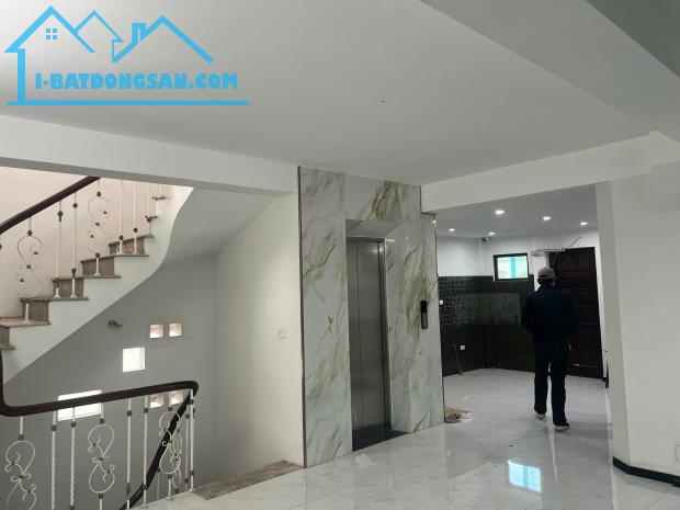CHO THUÊ NHÀ 6 TẦNG THANG MÁY PHỐ HOÀNG CÔNG GIÁ 16 TRIỆU, Ô TÔ, KINH DOANH VP - 1