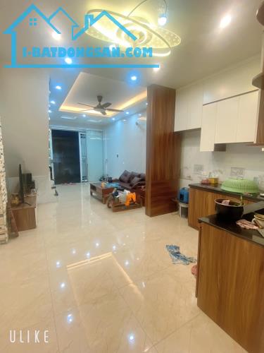 NHÀ NỞ HẬU - ĐI BỘ THỂ DỤC TẠI HỒ TÂY - TIỆN ÍCH XUNG QUANH - 4
