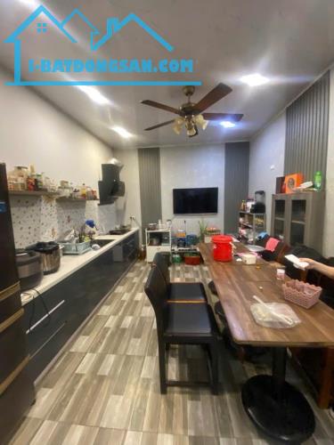 NHÀ ĐẸP- GIÁ TỐT Cần Bán Nhanh Căn Nhà 3 Tầng Tại Phường Phúc Xá, Quận Ba Đình, TP Hà Nội