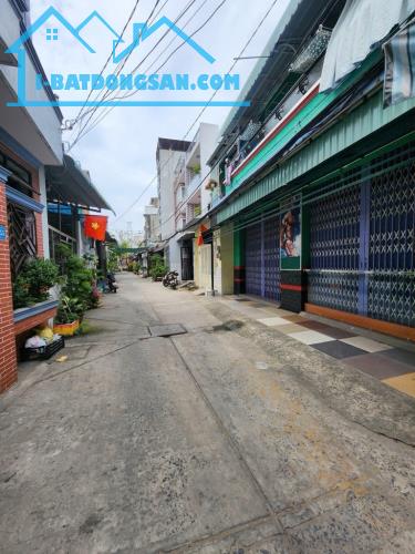 NGAY GÒ XOÀI - LÊ VĂN QUỚI, HẺM 6M, 56M2, 3 TẦNG GIÁ HƠN 4 TỶ