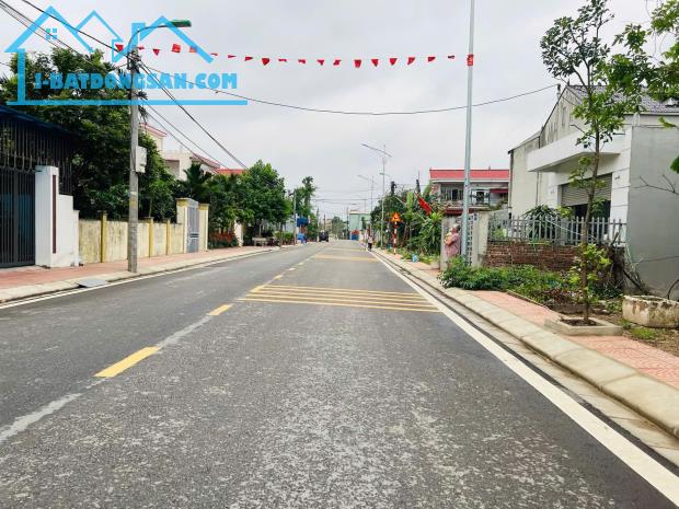 Bán lô đất cạnh trục chính Xã Nam Sơn, An Dương  119m giá 2,3x tỷ  LH 0979087664 - 2