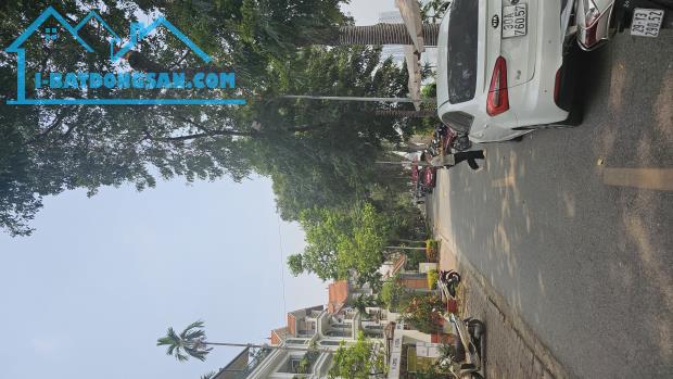 Bán nhà Linh Đàm, 60 m2 x 5 tầng, ô tô ngủ trong nhà, 16 tỷ