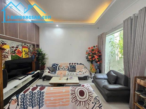 Bán nhà Linh Đàm, 60 m2 x 5 tầng, ô tô ngủ trong nhà, 16 tỷ - 3
