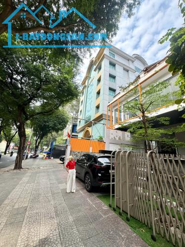 SẢN PHẨM KHAN HIẾM BÁN - 100 NGUYẼN DU, QUẬN 1