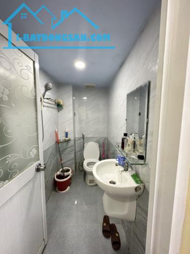 BÁN NHÀ ĐƯỜNG ÂU CƠ - HẺM XE HƠI - 3 TẦNG - NHỈNH 3 TỶ - 4