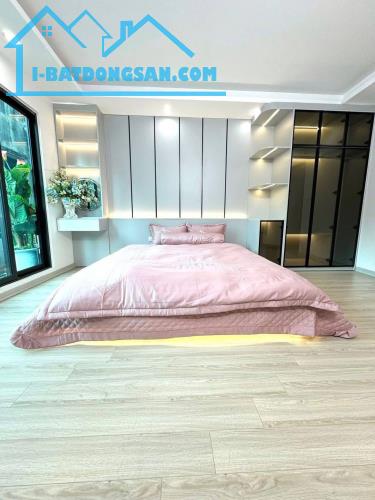 Chính Chủ Gửi Bán Phố Cầu Giấy DT30m2+5T Ngõ To Gần Phố Giá 8.4Tỷ Tặng Full Nội Thất - 2