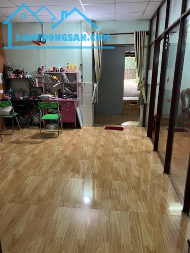 CĂN GÓC 2MT QUỐC LỘ 1A 283m2- CHỈ 32TR/M2 - VỪA Ở VỪA KINH DOANH - GẦN BẾN XE NGÃ TƯ GA - 3
