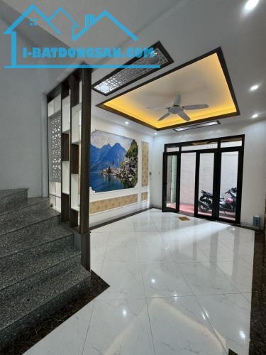 Bán nhà 5 tầng mới, phố Lĩnh Nam, full nội thất như ảnh - 1