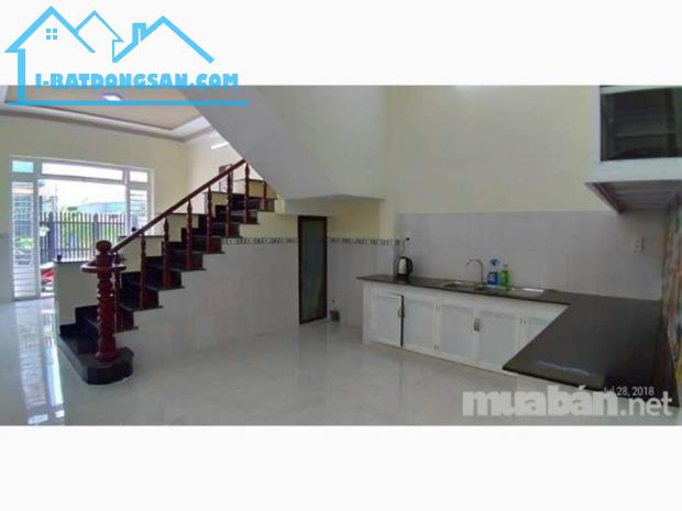 Bán nhà mặt phố Q.9, 77m², 4PN, 5WC, 4.5 tỷ, sổ đỏ - 2