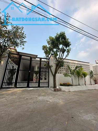 🔥🔥Chủ rất gấp bán giảm thêm 200tr - Nhà sân vườn 210m2 full thổ cư, chỉ còn 6,5 Tỷ. - 1