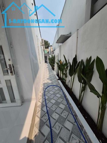 🔥🔥Chủ rất gấp bán giảm thêm 200tr - Nhà sân vườn 210m2 full thổ cư, chỉ còn 6,5 Tỷ. - 4