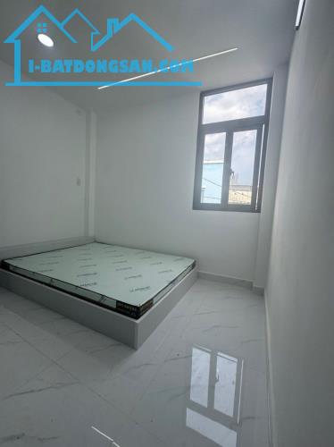 TÂN PHÚ HẺM BA GÁC THÔNG CÁCH XE HƠI 50M - LŨY BÁN BÍCH 3 TẦNG ĐÚC BTCT - ĐẸP LUNG LINH - 3