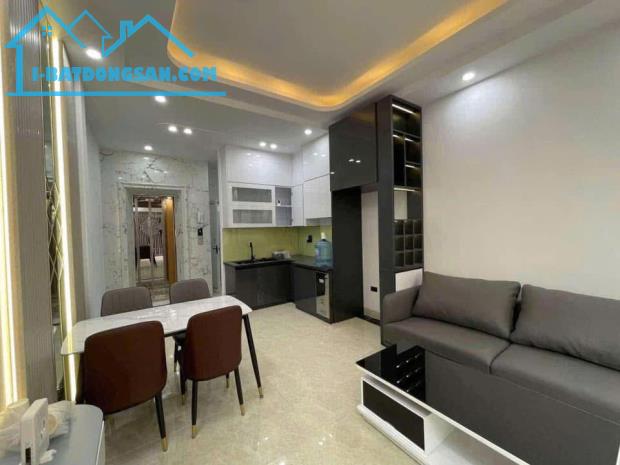 Phân lô Lạc Long Quân- 50m- thang máy- gara- ngõ thông KD- nhỉnh 11 tỷ - 2