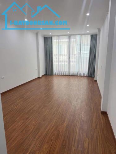 Phân lô Lạc Long Quân- 50m- thang máy- gara- ngõ thông KD- nhỉnh 11 tỷ - 4