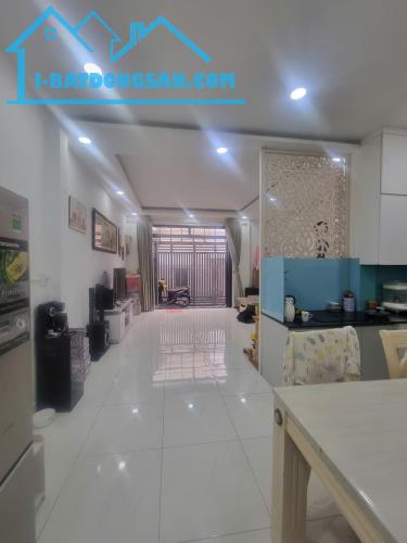 GIẢM 500 TRIỆU - NHÀ CHÍNH CHỦ - HẺM THÔNG HOÀNG HOA THÁM - P7 BÌNH THẠNH - 55M2 - BÁN - 2