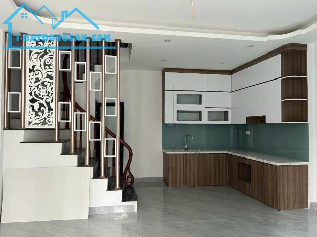 Bán nhà Bắc Từ Liêm,Ngõ thông oto kinh doanh, 6.2 tỷ, sổ chính chủ