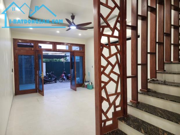 NHÀ MỚI ĐẸP - ÔTÔ VÀO NHÀ - Khu A38 TƯ ĐÌNH - Long Biên - 66M² - 16.5 TỶ - 2