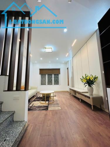 HOT Nguyễn Văn Trỗi TX DT30m2 6 Tầng MT 4M nhỉnh 6 tỷ Full Nội thất nhập ô tô đỗ Ngõ - 5