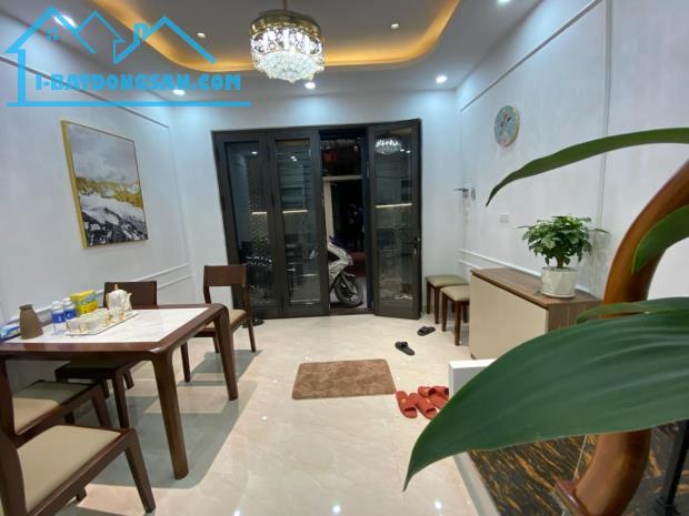 NHÀ ĐẸP ĐÊ TRẦN KHÁT CHÂN  VỊ TRÍ ĐẸP chỉ 20m RA MẶT PHỐ TRẦN KHẮC CHÂN - NGÕ THÔNG - GẦN - 1