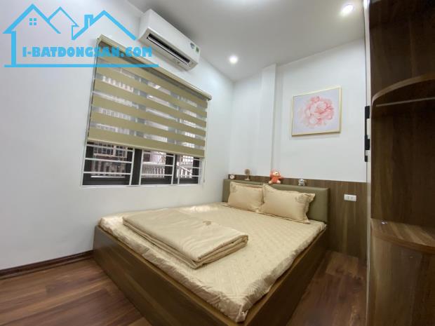 NHÀ ĐẸP ĐÊ TRẦN KHÁT CHÂN  VỊ TRÍ ĐẸP chỉ 20m RA MẶT PHỐ TRẦN KHẮC CHÂN - NGÕ THÔNG - GẦN