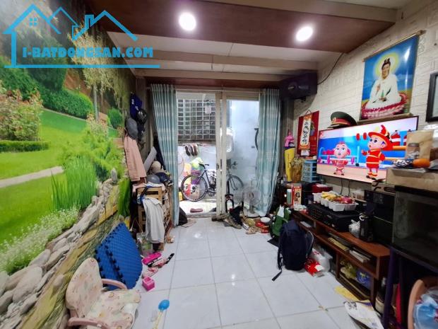 Bán Gấp nhà, Quận 10, Lý Thái Tổ - 40m2 DTSD chỉ 2.35 tỷ - 1
