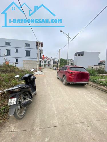đấu giá đông sơn sát quốc lộ 6 đường ô tô đỗ đất giá 3,2tỷ - 2