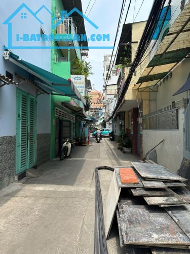 Nhà 4 tầng đường Hòa Hưng, Q10. 6x19m (nở hậu). CN 120m2. HĐT 40tr. Giá 15,8 tỷ