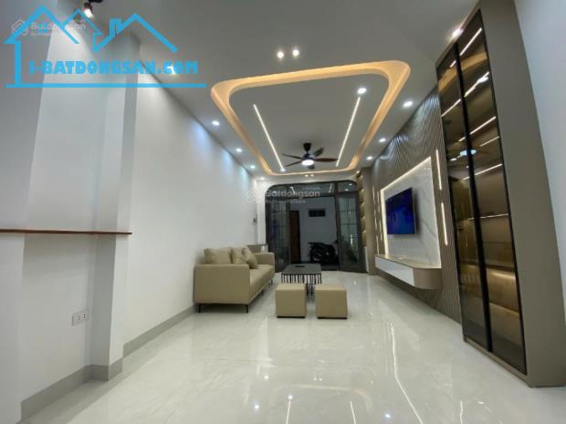 Bán gấp nhà riêng tại Trương Định, 9,3 tỷ, 60m2, 4PN, 4WC, đầy đủ nội thất - 2