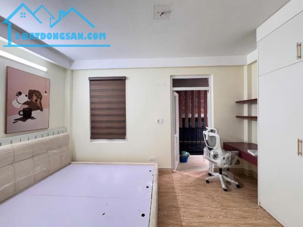 Bán nhà Ngõ Đê La Thành vị trí đẹp 23,6m giá 5.65 tỷ - 2