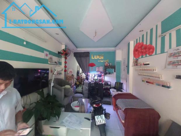 Nhà bán, Đường 147, Phước Long B, Thủ Đức. Giá 4.7 tỷ
