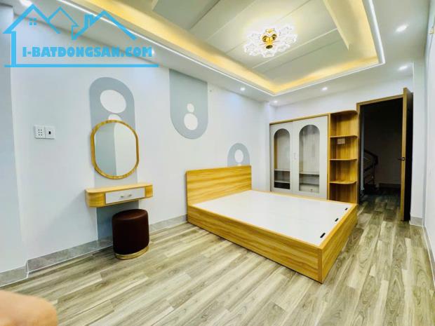 NHÀ HXH 10M RA TRƯỜNG SA, Q3, 5 TẦNG, 5PN, VỪA Ở VỪA CHO THUÊ 30 TRIỆU, 55M2 NHỈNH 12 TỶ