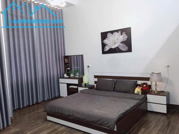 Vỡ Òa! Nhà Đẹp Nguyễn Trãi - 40m², 5 Tầng, Full Nội Thất, Giá Chỉ 7.6 Tỷ! - 2