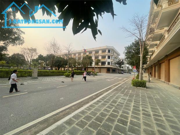 SỞ HỮU BĐS SẴN SỔ, GIÁ THẤP NHẤT THANH HÓA. KĐT XUÂN HƯNG. VỊ TRÍ ĐẮC ĐỊA. LH: 0966 343