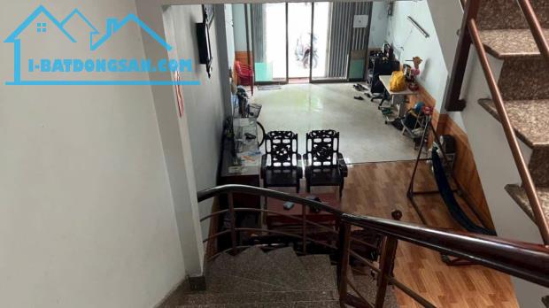 Cần bán gấp nhà MTKD sầm uất Trần Hưng Đạo , P.Tân Sơn Nhì, Quận Tân Phú giá chỉ 14,9 tỷ - 1