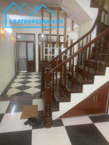 BÁN NHÀ TRONG NGÕ RỘNG OTO ĐỖ CỬA ĐƯỜNG HOÀNG VĂN THÁI