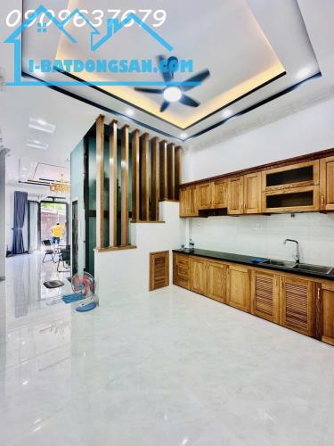 GẤP GẤP NHÀ MỚI 100% NGUYỄN BỈNH KHIÊM, GV- 4 TẦNG BTCT-TM- SỔ VUÔNG - HẺM XE TẢI ĐỖ CỬA