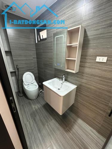 Nhà đẹp Lương Yên   25/38m-6 tầng -10,5 tỷ    Nhà xây mới 100%, xịn sò, thang máy  - Tầng - 1