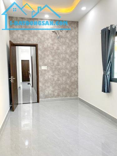 Bán nhà mới 1 lầu mặt tiền đường Phạm Hùng Phường 9 Quận 8 - 1