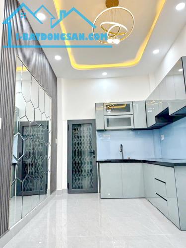 Bán nhà mới 1 lầu mặt tiền đường Phạm Hùng Phường 9 Quận 8
