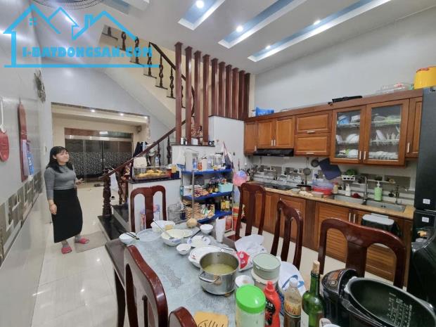 Nhà đẹp Lê Đức Thọ 50m2*5T kd, ngõ thông ô tô, sổ nở hậu 14 tỷ