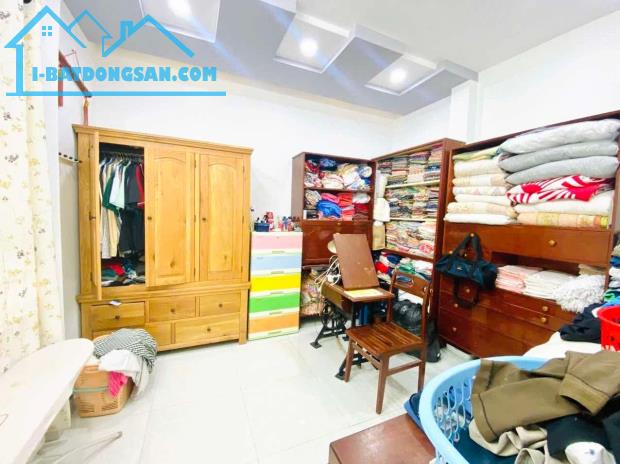 ⸻  🌟SIÊU PHẨM LÔ GÓC – 4 TẦNG – HẺM XE HƠI – P24 BÌNH THẠNH. 	•	DT: 59m² (4.6x13m), sàn - 1