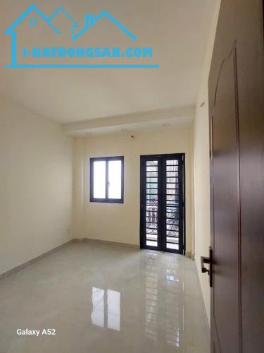 NHÀ BÁN NG.V.NGHI GV - NGAY KHU TRUNG TÂM - CHỈ 5 PHÚT RA SÂN BAY TSN - 2 TẦNG NHỈNH 4T