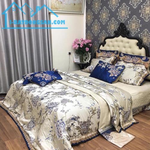 Bán nhà Phố Hoa Lâm, Việt Hưng, Long Biên, DT: 41m2, Dân Xây, giá 8 tỷ 550 triệu. - 1