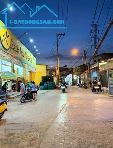 Bán nhà Bùi Tư Toàn 65m2 công nhận đủ chỉ 4 tỷ hơn, xe hơi đến cửa