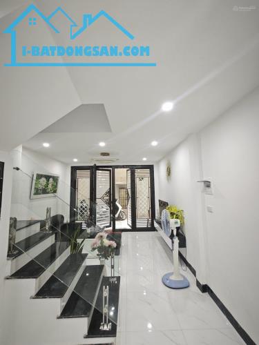 Bán nhà 50m ra phố Vũ Trọng Phụng Thanh Xuân ngõ to nhà mới đẹp gần trường chợ 30m2 5 tầng - 2