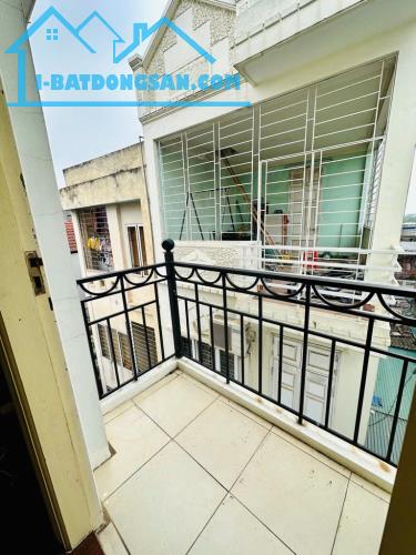🌟 CHỈ 6.5 TỶ SỞ HỮU NHÀ 5 TẦNG FULL NỘI THẤT PHỐ ÂU CƠ – SỔ VUÔNG, SÁT HỒ TÂY! 🌟