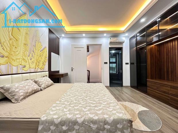 Bán nhà full nội thất phố Yên Hoà, Cầu Giấy, 5 tầng 3 ngủ, chỉ 7.6 tỷ - 2