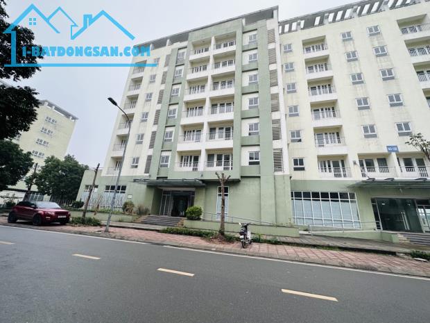 Nhà đẹp - Lý Sơn- 5 tầng 54m - gần ô tô - chỉ 5,5 tỷ là ở. - 5