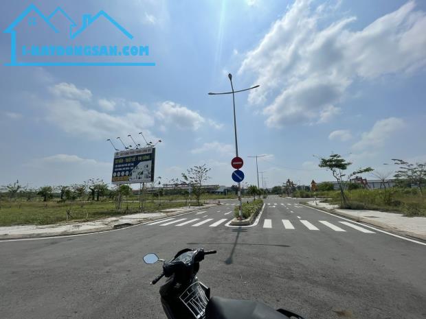 BÁN GẤP LÔ ĐẤT 1T350 ĐƯỜNG 12M TRONG KHU DÂN CƯ ĐỨC HOÀ ĐÔNG- SHR CÔNG CHỨNG NGAY - 1